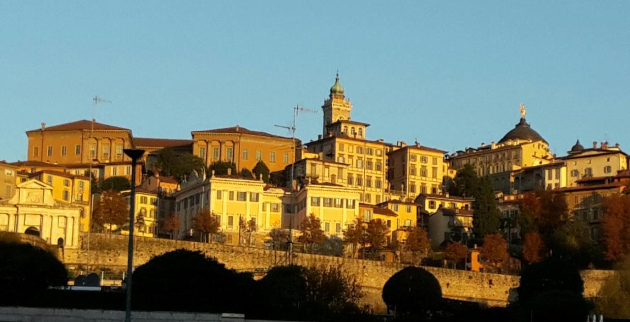 Jackie O' A La Maison Bergamo Bagian luar foto