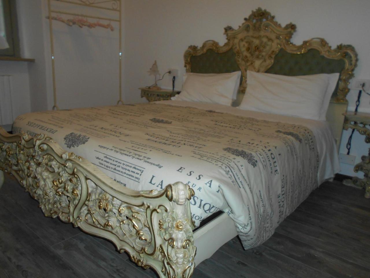 Jackie O' A La Maison Bergamo Bagian luar foto